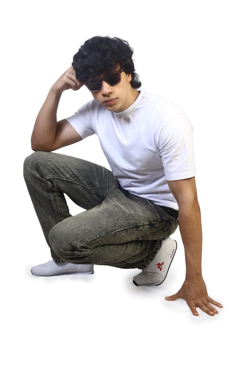 MENS REGULAR FIT JEANS-MEDIUM GREY WITH 3D