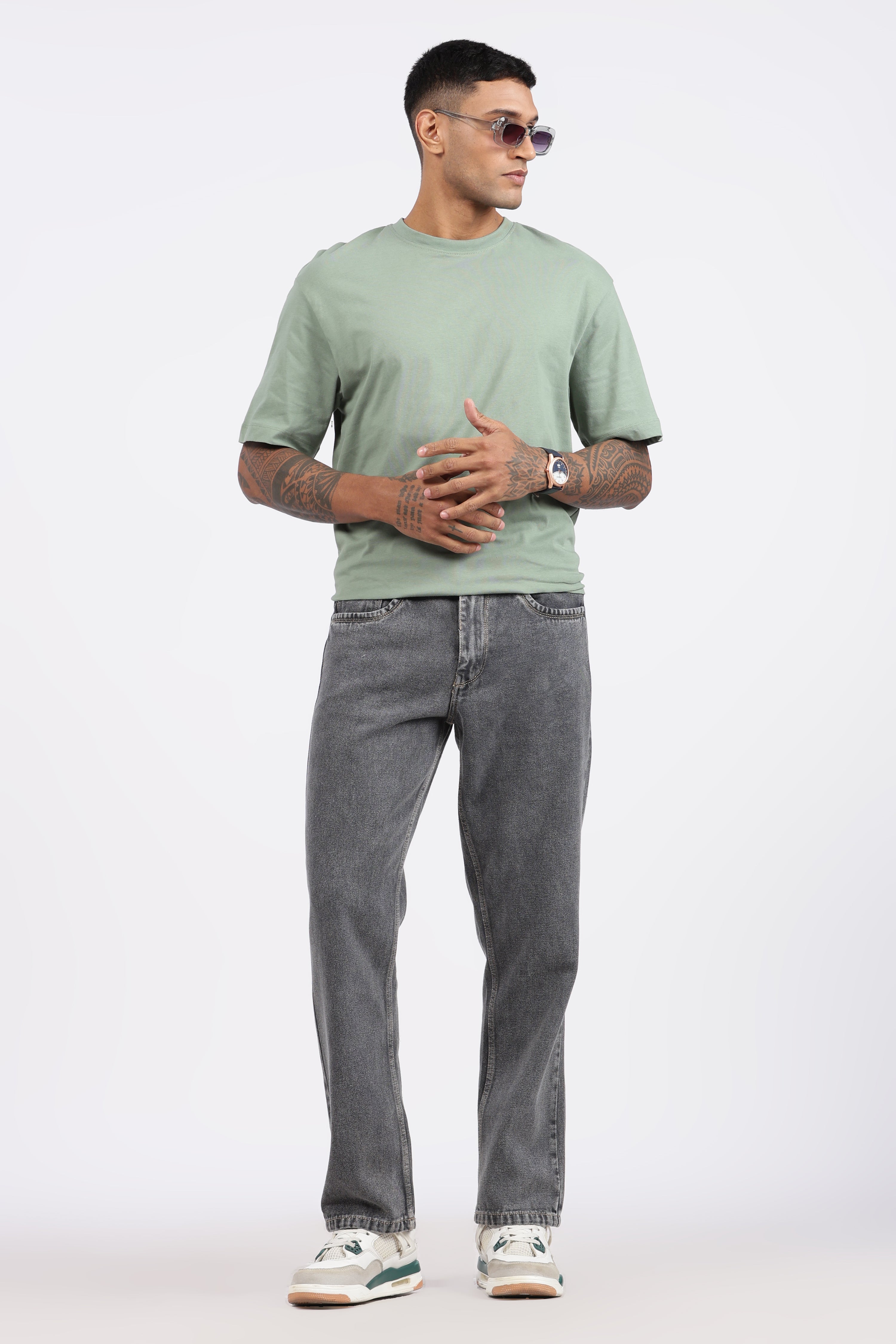 MENS MOM FIT - FADED GREY JEANS