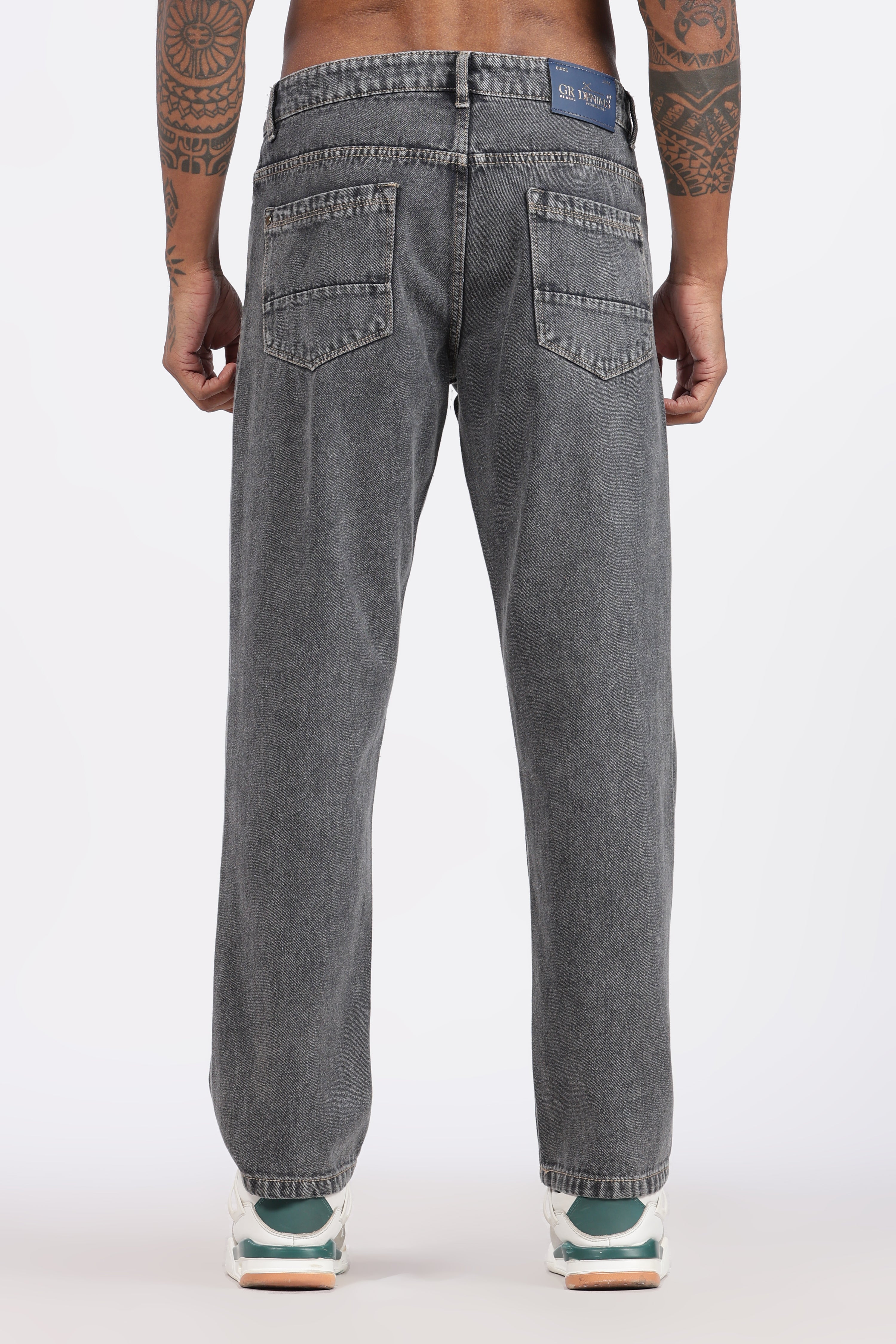 MENS MOM FIT - FADED GREY JEANS