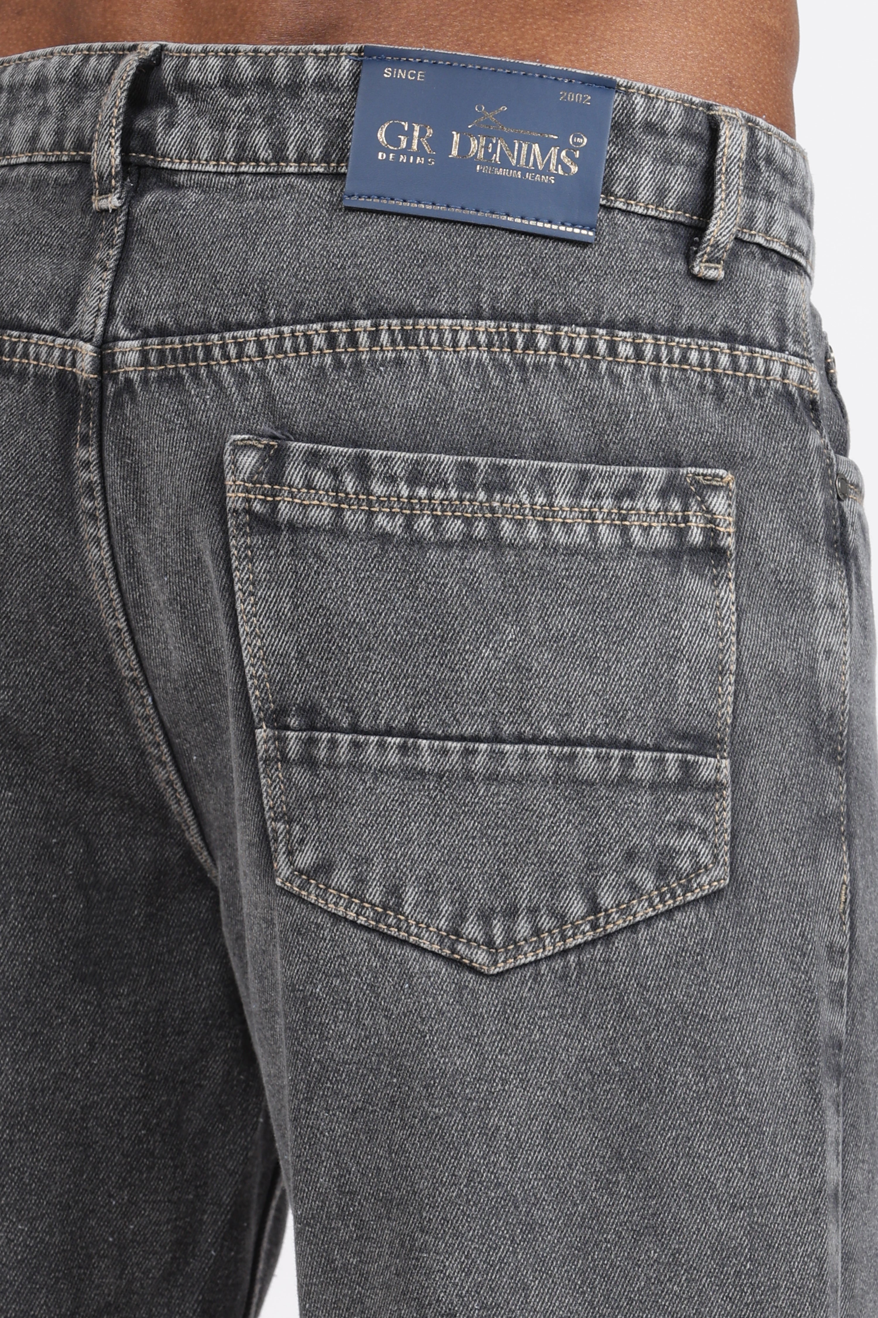 MENS MOM FIT - FADED GREY JEANS