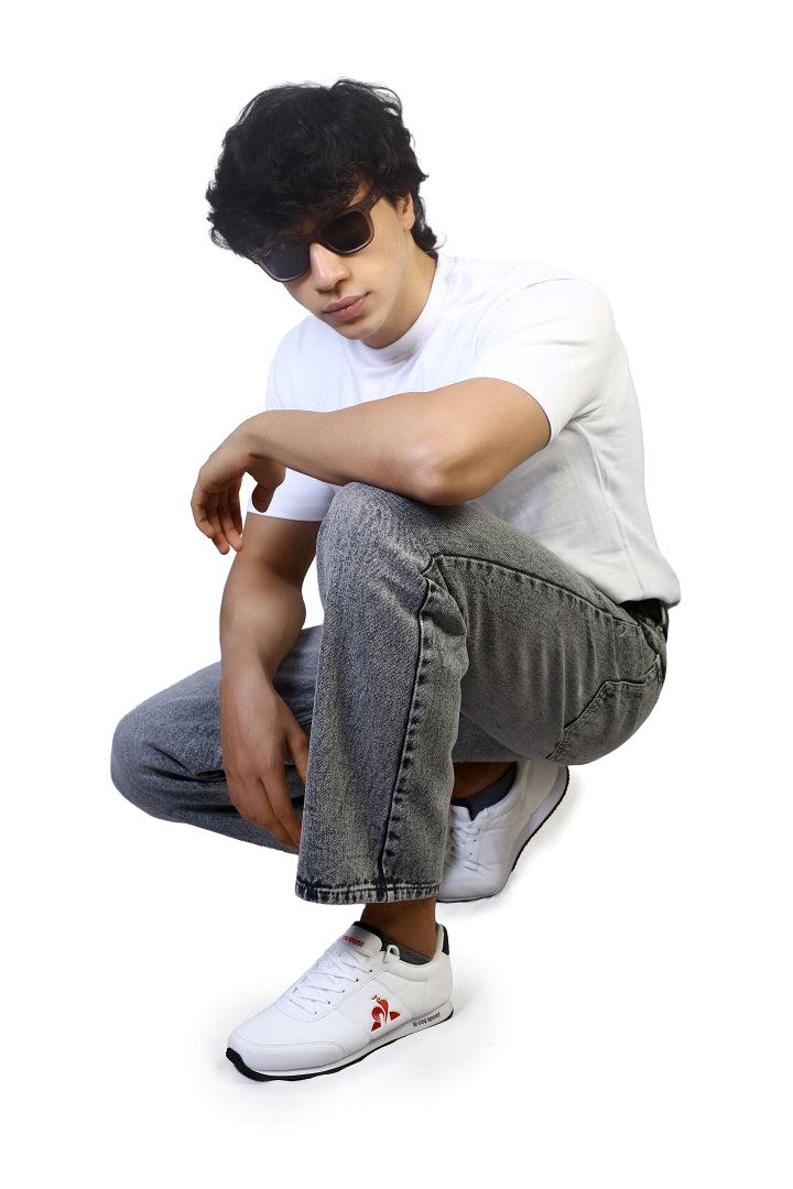 Men’s Light Grey Denim Straight Fit Jeans